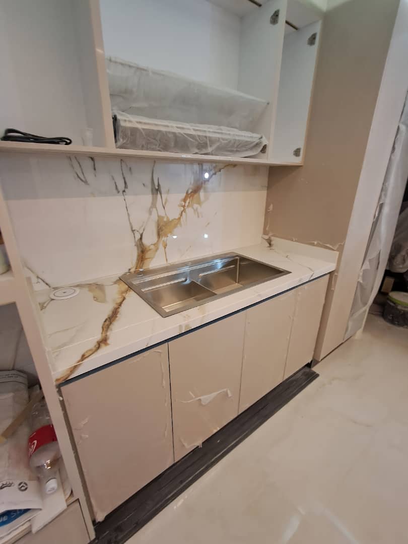 Cocina oscura moderna Caracas